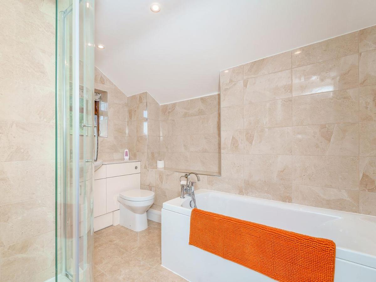 Rhiew Banc Villa Aberhafesp Luaran gambar
